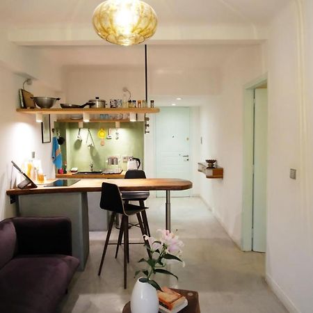 Calm And Cozy Flat With Romantic Garden Ateny Zewnętrze zdjęcie